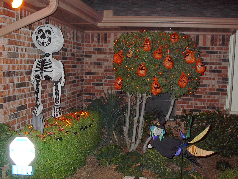 hallow1.jpg